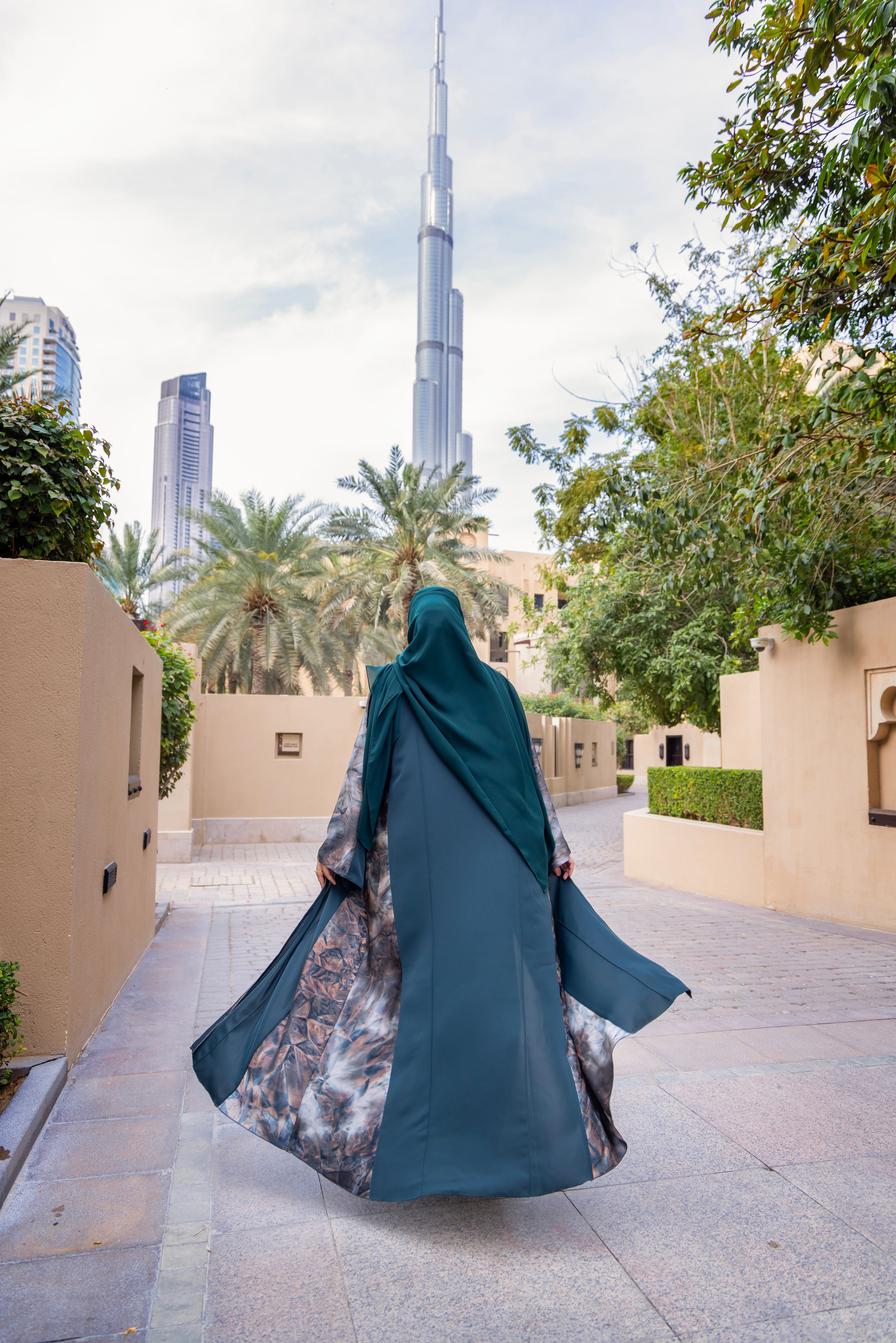 Dune Abaya